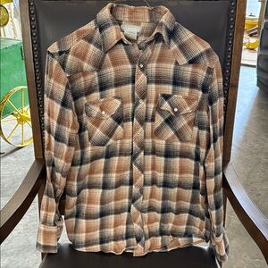 Wrangler Brown and Black Plaid Pearl Snap Shirt - Medium